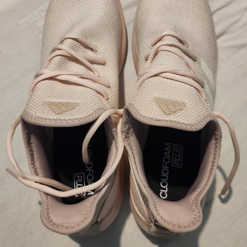 Adidas Cloudfoam Plus Sneakers in Light Pink